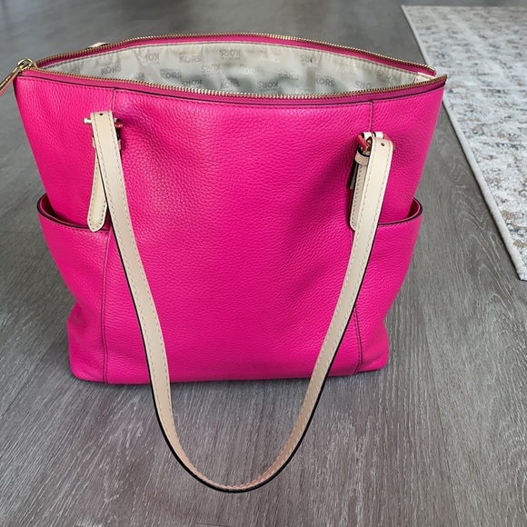 Michael Kors “Jet Set” Leather Tote - Picture 3 of 16